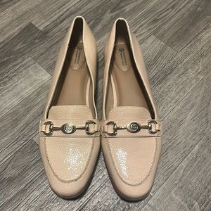Cream Giani Bernini Loafer with Silver Hardware